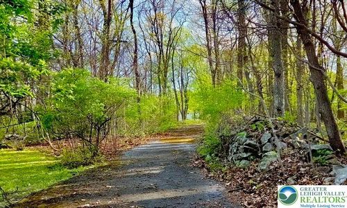 4825 S Mountain Dr, Emmaus, PA, 18049-4510 | Card Image