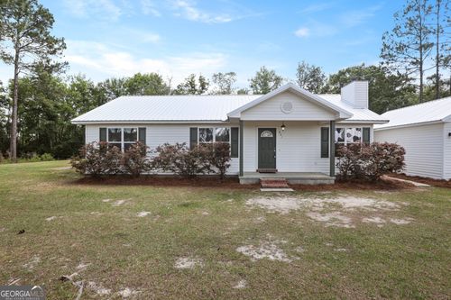 621 Aaron Holland Rd, Jesup, GA, 31545-2679 | Card Image