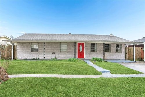 905 N Claiborne Pkwy, Westwego, LA, 70094-3705 | Card Image