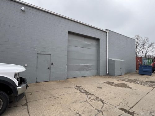 36431 Groesbeck Hwy, Clinton Township, MI, 48035-1551 | Card Image