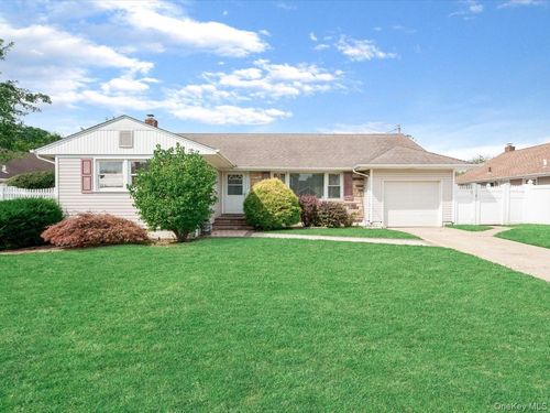 1262 Barberry Road, Hempstead, NY, 11793 | Card Image