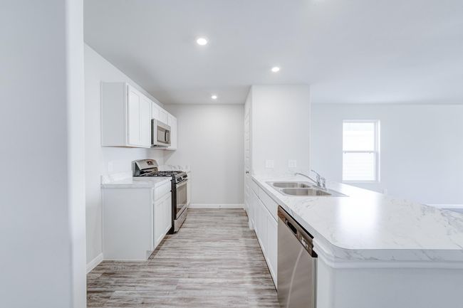335 Northpointe Ave, House other with 5 bedrooms, 3 bathrooms and 2 parking in La Grange TX | Image 6