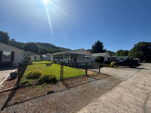 4321 Riverbank Run, Hiawassee, GA, 30546-4886 | Card Image