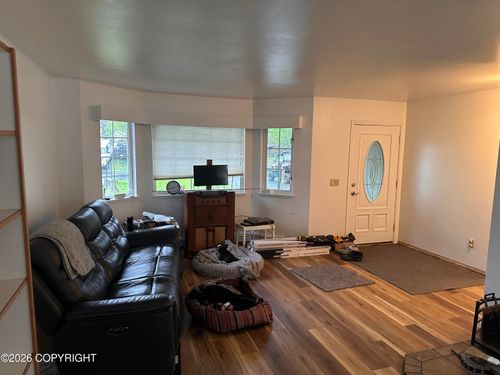 1617 Lynden Way, Kodiak, AK, 99615 | Card Image