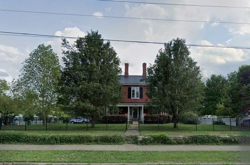 366 E Lexington St, Harrodsburg, KY, 40330-1227 | Card Image