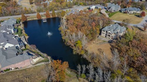 12110 S 14th Ct, Jenks, OK, 74037-4957 | Card Image