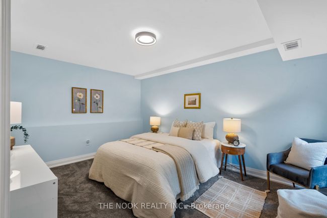 662 Raglan Rd W, House other with 3 bedrooms, 3 bathrooms and 10 parking in Oshawa ON | Image 19