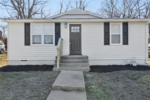 705 E Shady Ln, Harrisonville, MO, 64701-1854 | Card Image