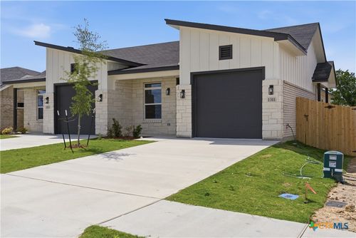 1311 Lone Pine Way, Killeen, TX, 76543 | Card Image