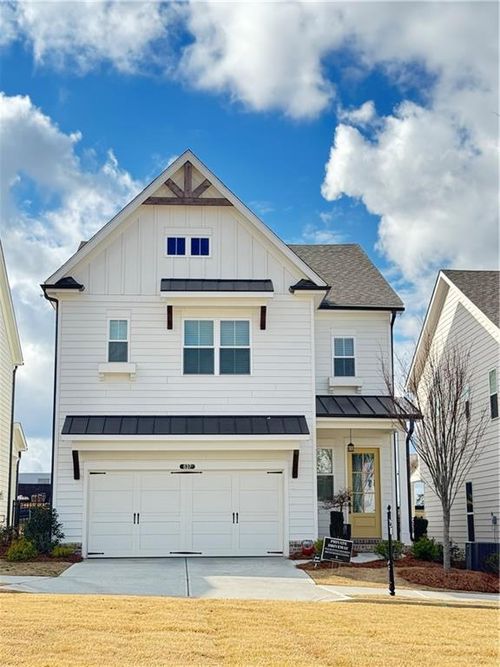 637 Skytop Dr, Cumming, GA, 30040 | Card Image