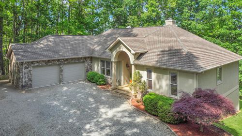 965 Vista Pkwy, Hardy, VA, 24101-3376 | Card Image