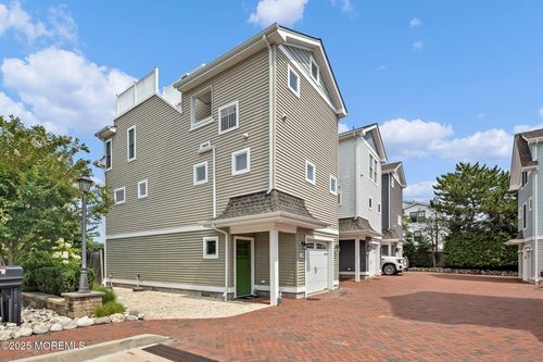 6-379 W 8th St, SHIP BOTTOM, NJ, 08008-4606 | Card Image