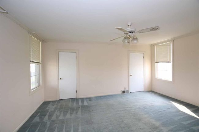 4204 Frank Scott Pkwy W, House other with 3 bedrooms, 2 bathrooms and 2 parking in Belleville IL | Image 29