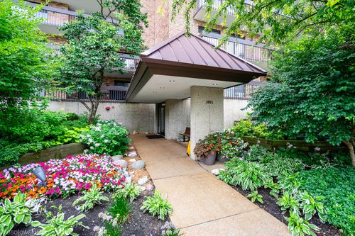 apt-204-3801 Mission Hills Rd, Northbrook, IL, 60062-5728 | Card Image