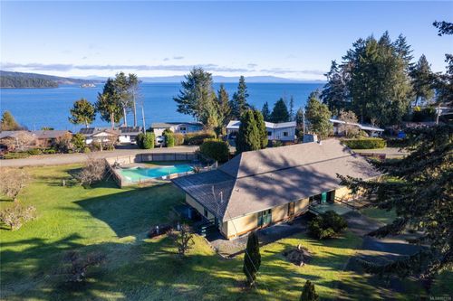 160 Kopina Dr, Bowser, BC, V0R1G0 | Card Image