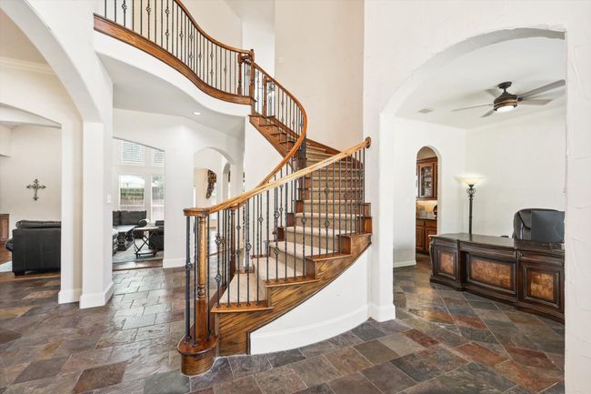 Stairway, office and entry way | Image 19