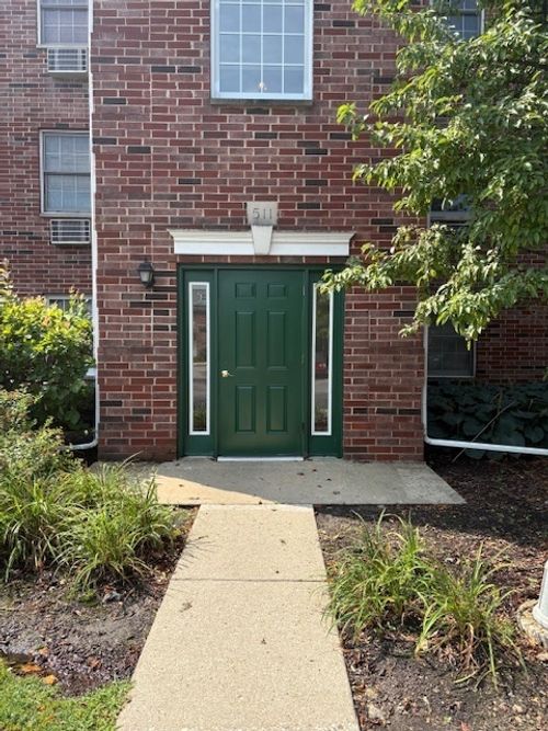 apt-3c-511 Leah Ln, Woodstock, IL, 60098-7197 | Card Image