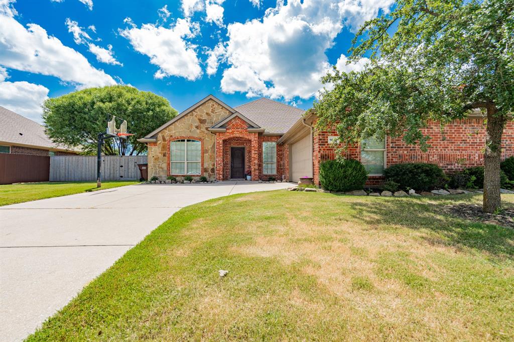 Woodlawn Ave, Royse City, TX 75189