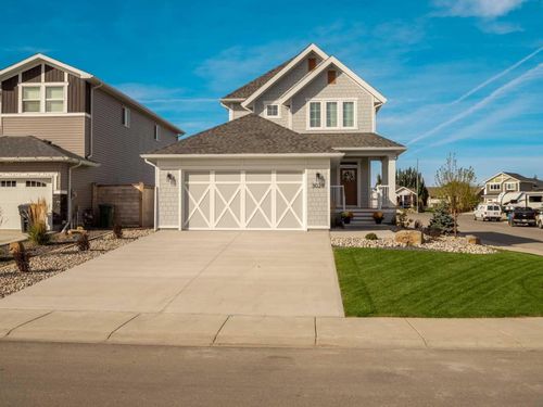3028 21 St, Coaldale, AB, T1M0E9 | Card Image