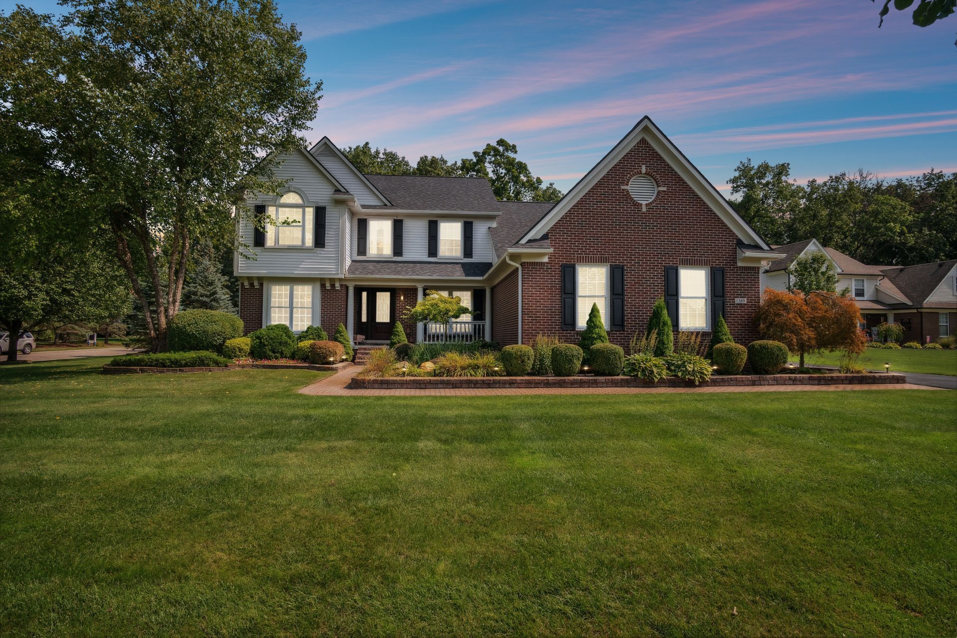 Catherines Way, Howell, MI 48843