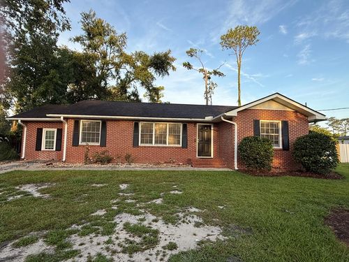 2206 White Oak Dr, Valdosta, GA, 31602-2324 | Card Image