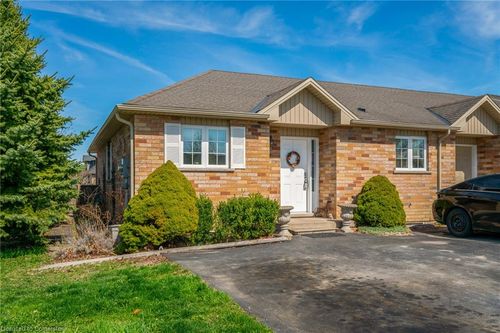 1 Powell Lane, Cayuga, ON, N0A1E0 | Card Image