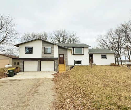 7192 21st Ave Nw, Pennock, MN, 56279-9711 | Card Image