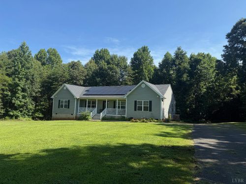 2095 Five Forks Rd, Pamplin, VA, 23958-3342 | Card Image