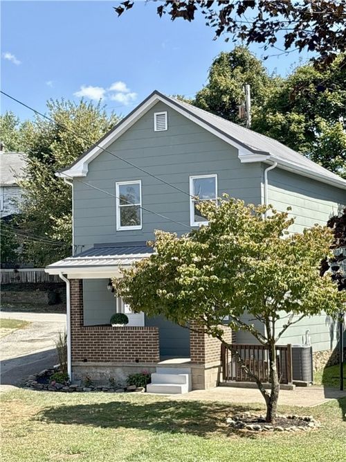 367 1st St, Leechburg, PA, 15656-1265 | Card Image