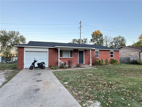 1107 White Rd, Springdale, AR, 72762-7731 | Card Image