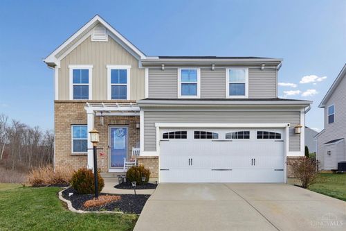 7970 Valley Crossing Dr, Cincinnati, OH, 45247 | Card Image