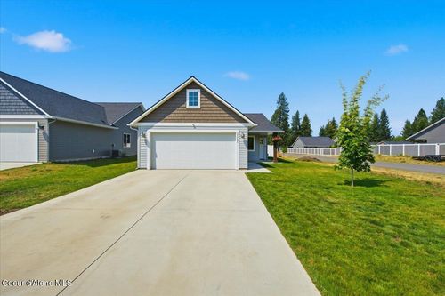 31781 N 9th Ave, Spirit Lake, ID, 83869-1007 | Card Image