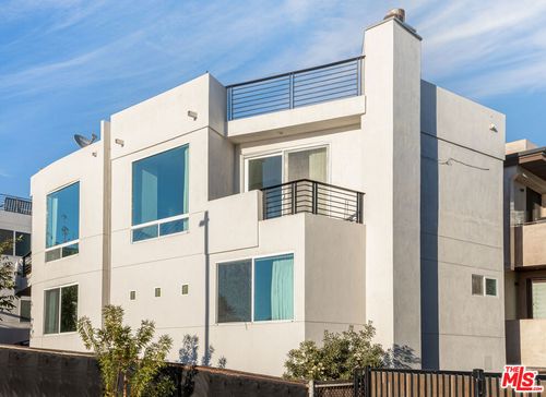 318 26th St, Hermosa Beach, CA, 90254-2467 | Card Image