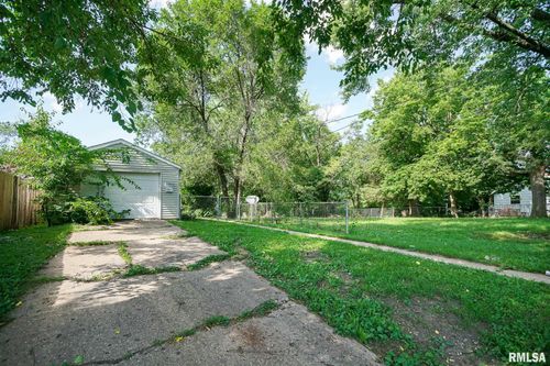 2819 W Seibold St, Peoria, IL, 61605-2927 | Card Image
