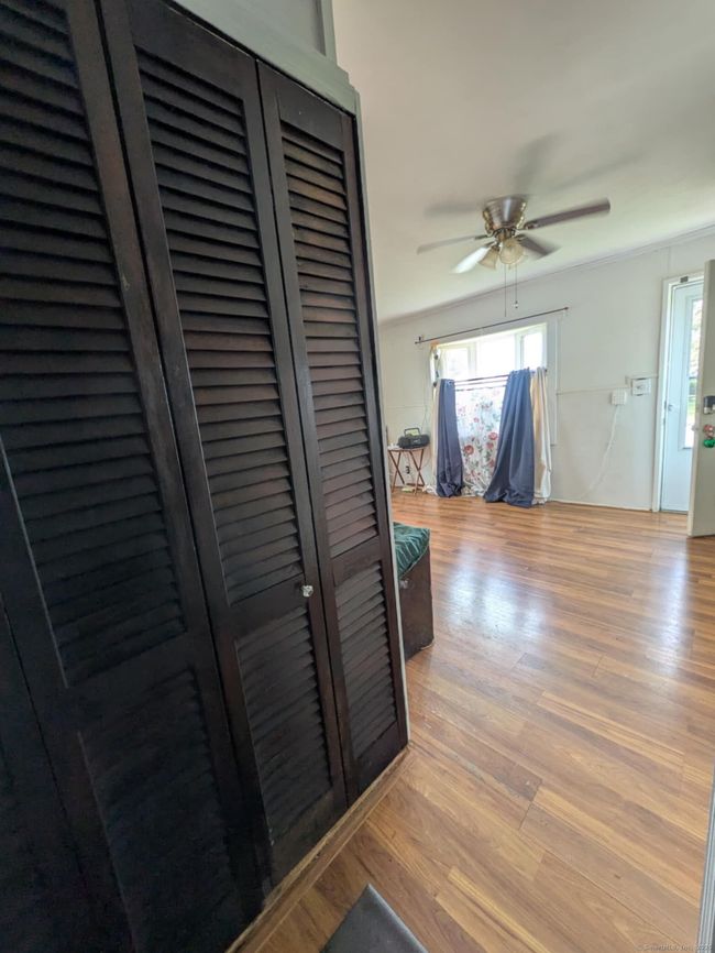 287 Midway Oval, House other with 2 bedrooms, 1 bathrooms and null parking in Groton CT | Image 9