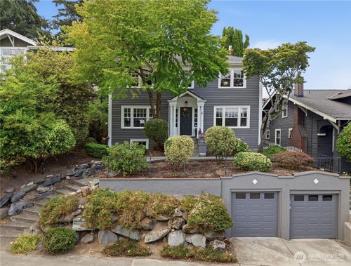 3127 Broadway E, Seattle, WA, 98102 | Card Image