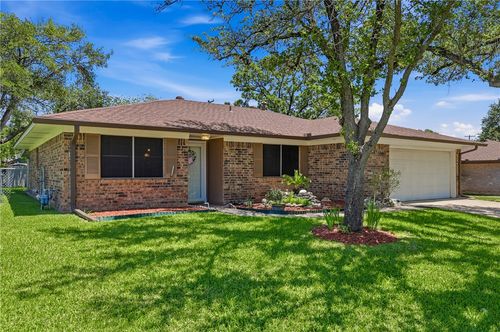 3807 Kelli Ln, Bryan, TX, 77802-4122 | Card Image