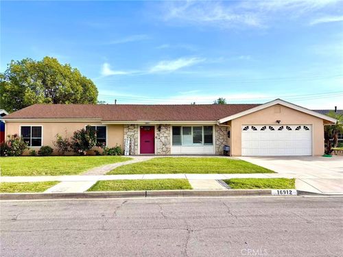 16912 Meadowview Dr, Yorba Linda, CA, 92886-2114 | Card Image