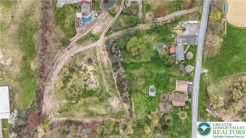 3026 Woodlane Ave, Orefield, PA, 18069-2328 | Card Image