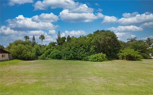 58 Cabana Ave, NORTH FORT MYERS, FL, 33903-4427 | Card Image