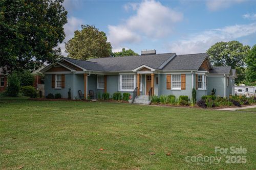 806 S Point Rd, Belmont, NC, 28012-4146 | Card Image