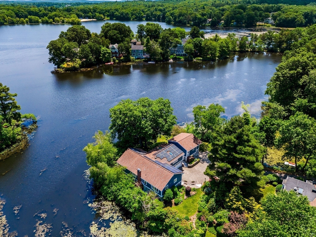Shore Rd, Wellesley, MA 02482