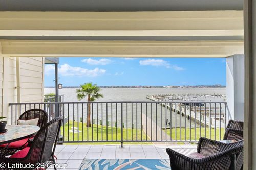 112-4001 Nasa Pkwy, El Lago, TX, 77586-6227 | Card Image