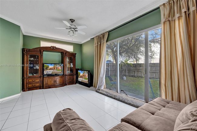 5223 Sw 155 Th Way, House other with 3 bedrooms, 3 bathrooms and null parking in Miramar FL | Image 11