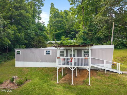 131 Russell Hill Rd, Elizabethton, TN, 37643-5300 | Card Image