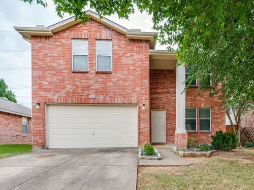 5933 Thoroughbred Trl, Denton, TX, 76210-0435 | Card Image