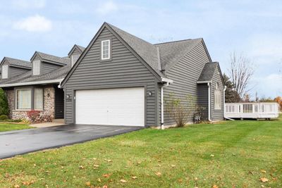 7356 S 77th Street, Condo with 2 bedrooms, 2 bathrooms and null parking in FRANKLIN WI | Image 1