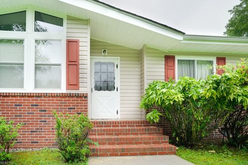 18501 Polish Town Rd, Barhamsville, VA, 23011-2345 | Card Image
