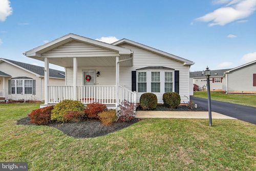 405 Village Way, ROYERSFORD, PA, 19468-3452 | Card Image