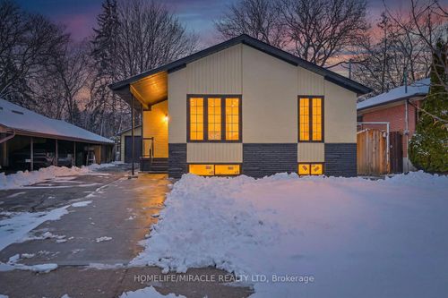55 Taysham Cres, Etobicoke, ON, M9V1X1 | Card Image